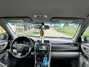 Toyota Camry 2016 Black