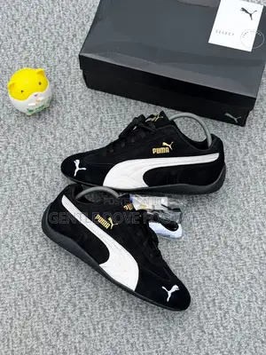 Puma Sneakers