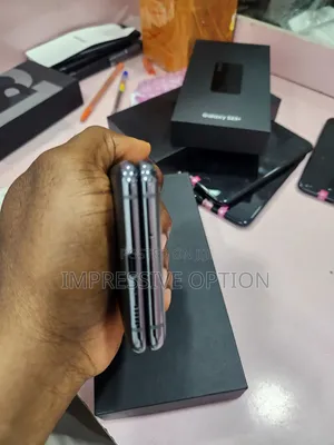 Samsung Galaxy Z Flip 5 256 GB