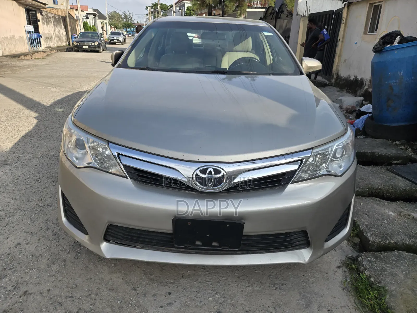 Toyota Camry 2012 Off white