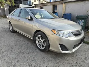 Toyota Camry 2012 Off white