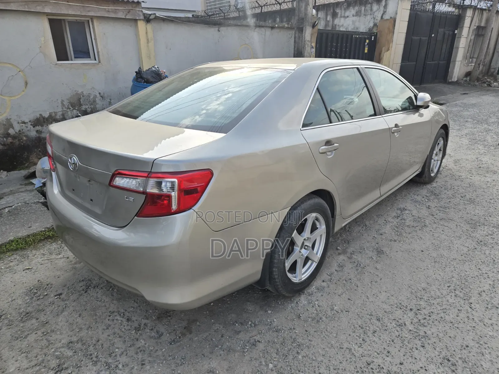 Toyota Camry 2012 Off white