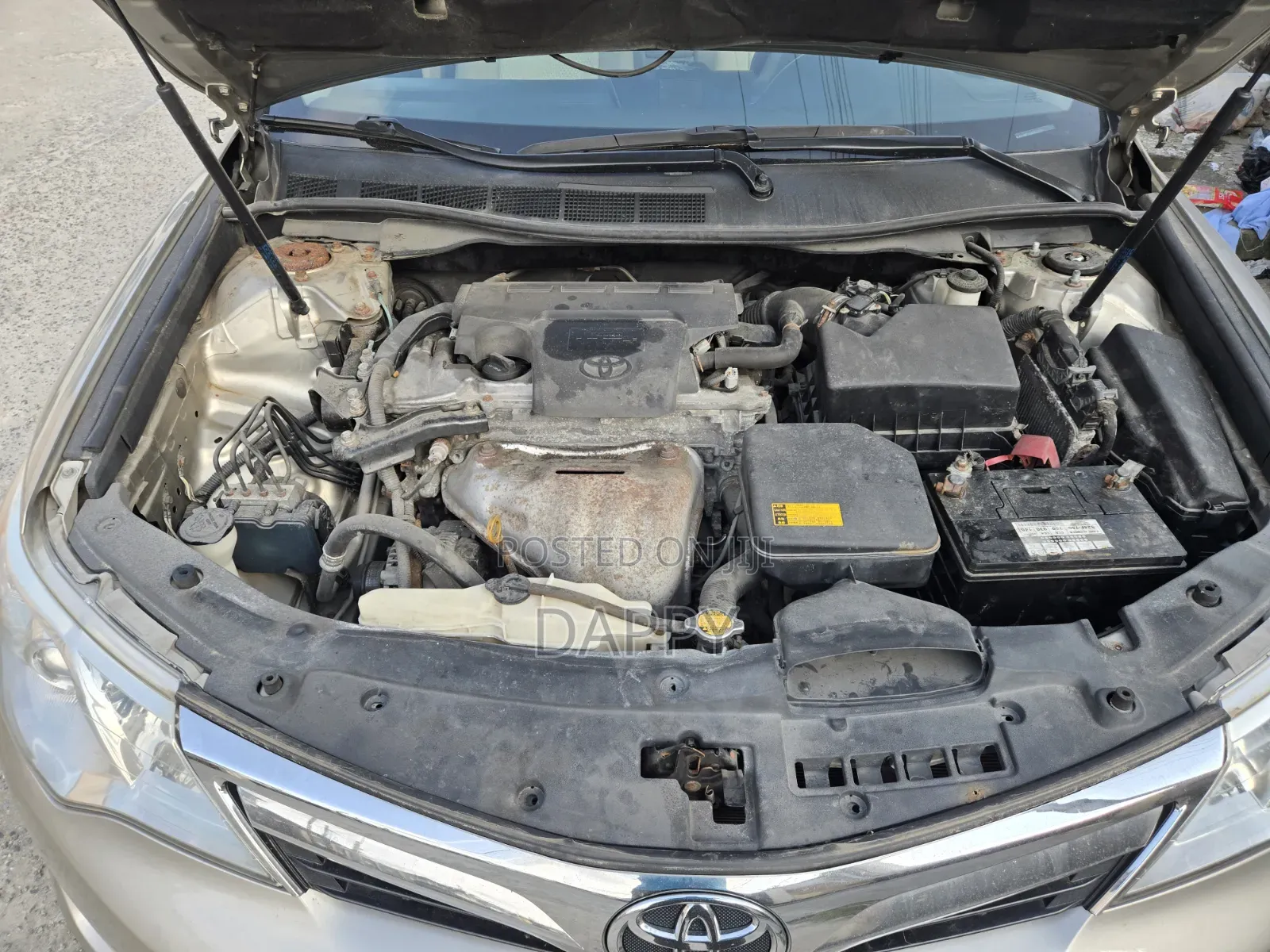 Toyota Camry 2012 Off white
