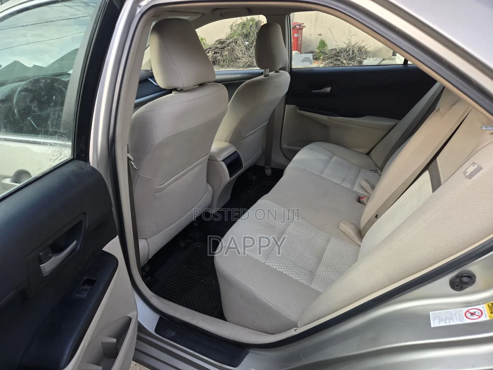 Toyota Camry 2012 Off white