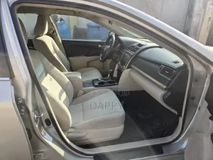 Toyota Camry 2012 Off white