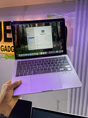 Laptop Apple MacBook Pro 2020 16GB Intel Core i7 SSD 512GB