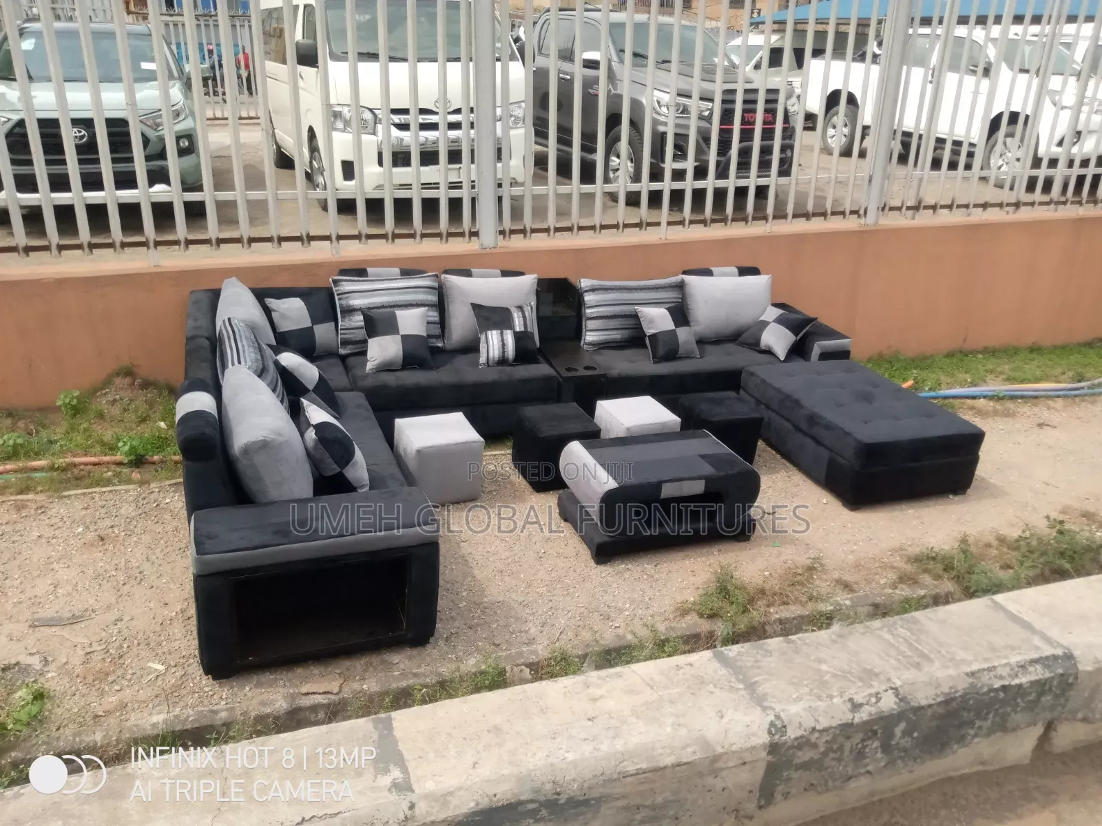 Quality U Shape With Center Table and Ottoman
