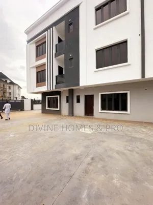 3bdrm Block of Flats in Wuye for rent