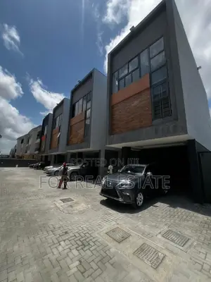 4bdrm Townhouse/Terrace in Gbangbala Ikate for sale