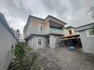 5bdrm Duplex in Lekki Please 1 for rent