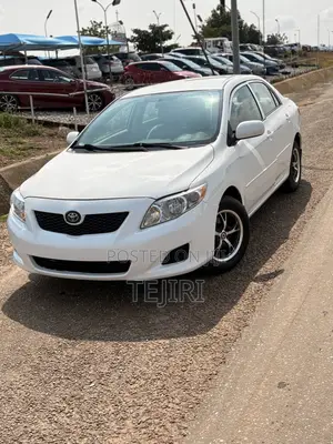 Toyota Corolla 2011 White