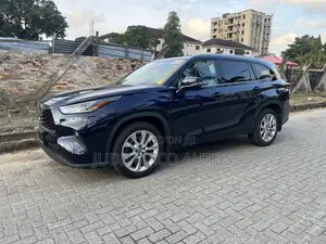 Toyota Highlander Limited AWD 2023 Blue