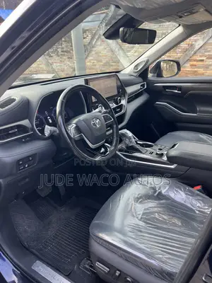 Toyota Highlander Limited AWD 2023 Blue