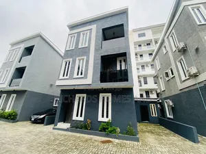 4bdrm Duplex in Lekki Phase 1 for sale