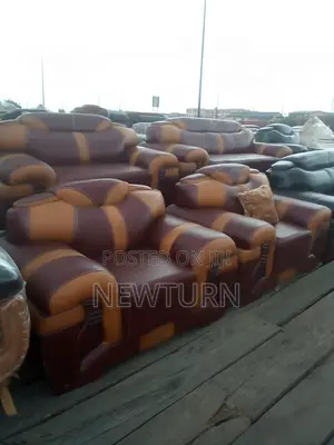 Quality Leather Living Room Sofa Chair.