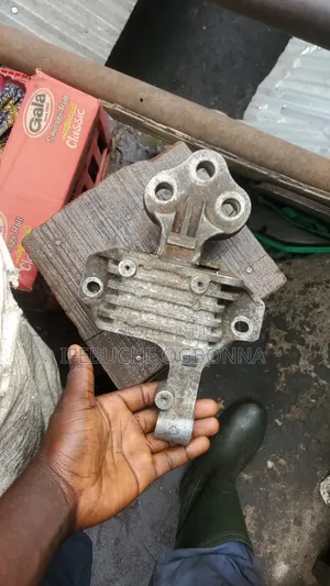 Engine Sitting Jeep Cherokee