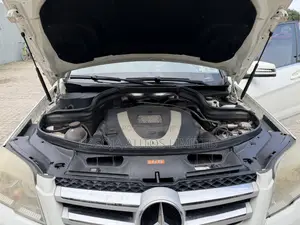 Mercedes-Benz GLK-Class 350 4MATIC 2010 White