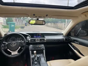 Lexus LS 2014 Red