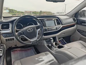 Toyota Highlander 2015 Gray