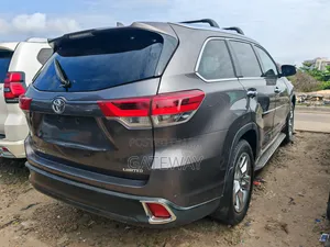 Toyota Highlander 2015 Gray
