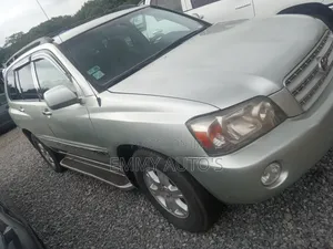 Toyota Highlander 2004 Silver