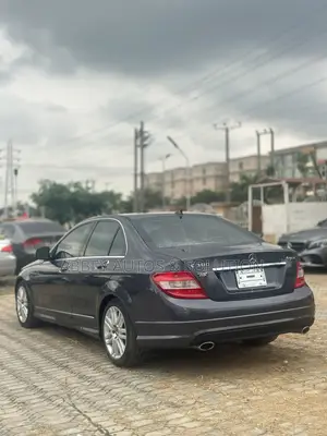 Mercedes-Benz C300 Sport Sedan AWD (3.0L 6cyl 7A) 2008