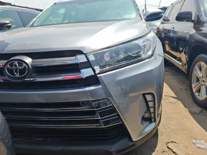 Toyota Highlander 2016 Silver