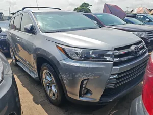 Toyota Highlander 2016 Silver