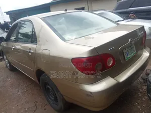 Toyota Corolla 2004 Gold
