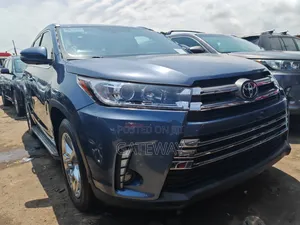 Toyota Highlander 2016 Blue