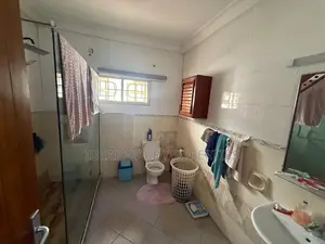 5bdrm House in Lekki Phase 1 for rent