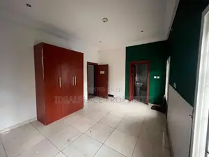 5bdrm House in Lekki Phase 1 for rent