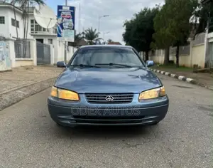 Toyota Camry LE 4dr Sedan (2.4L 4cyl 5M) 2002 Blue