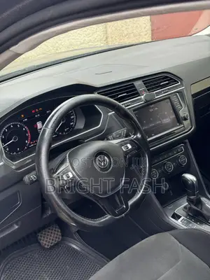 Volkswagen Tiguan 2017 Gray