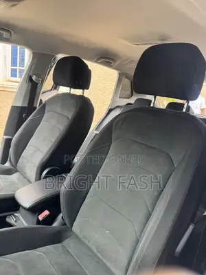 Volkswagen Tiguan 2017 Gray