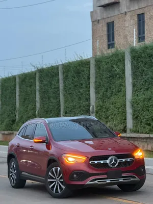 Mercedes-Benz GLA 250 2020 Red