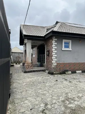Furnished 3bdrm Bungalow in Eleko for sale