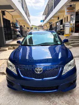 Toyota Camry SE 4dr Sedan (2.5L 4cyl 6AM) 2010 Blue