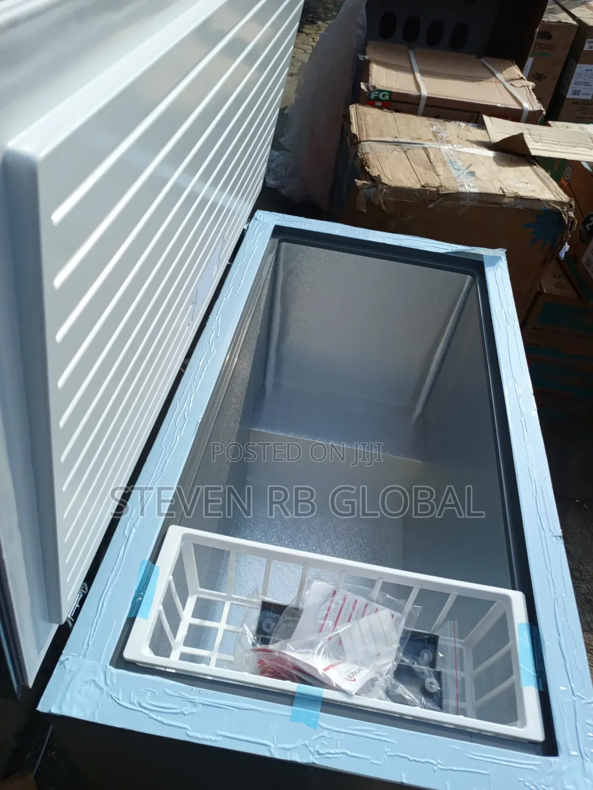 AEON 302L Chest Freezer | ACF300GK