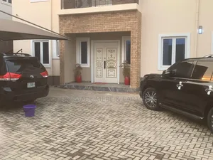 To Let / Lease : Furnished 9 Bedr Dup at Old Gra, Enugu, Enugu State