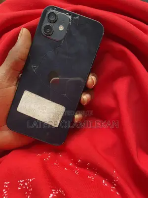 Apple iPhone 12 64 GB Black