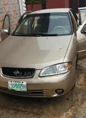 Nissan Sentra 2003 Gold