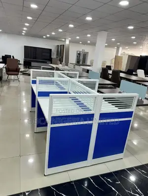 4 Seaters Office Workstation