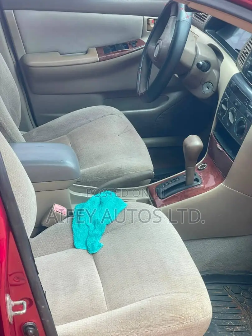 Toyota Corolla 2004 Red