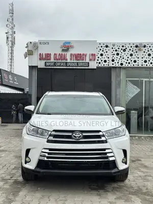 Toyota Highlander XLE 4dr SUV AWD (3.5L 6cyl 6A) 2015 White