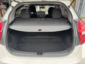 Toyota Yaris L Hatchback 5dr 2017 White