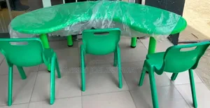 Children Reading Table
