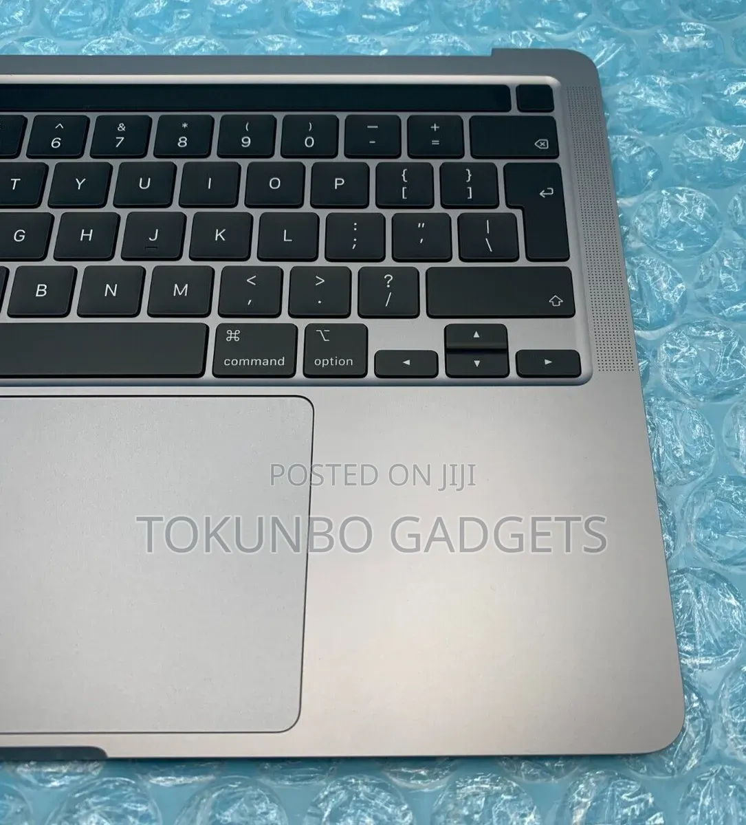 MacBook Pro 13" 2020 Palmrest Top Case,Keyboard,Battery,Touch Bar