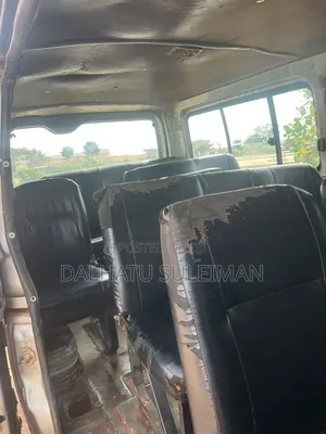 Toyota HiAce 2005 Grey