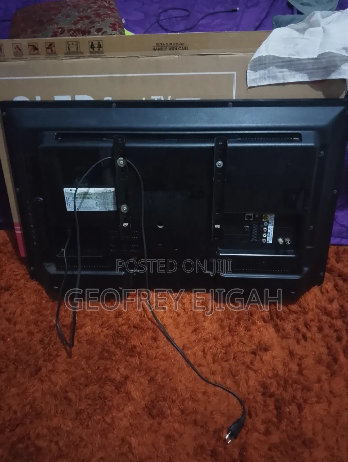LG 32 Inch